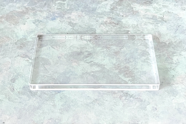 ダイソーアクリル板